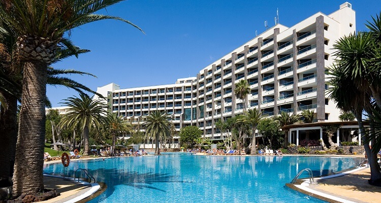 Sie finden einen großen Pool im Melia Gorriones auf Fuerteventura