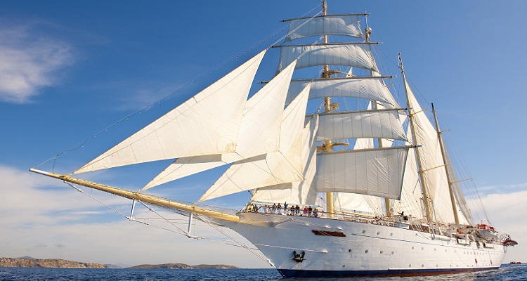 Die Star Clipper unter vollen Segeln