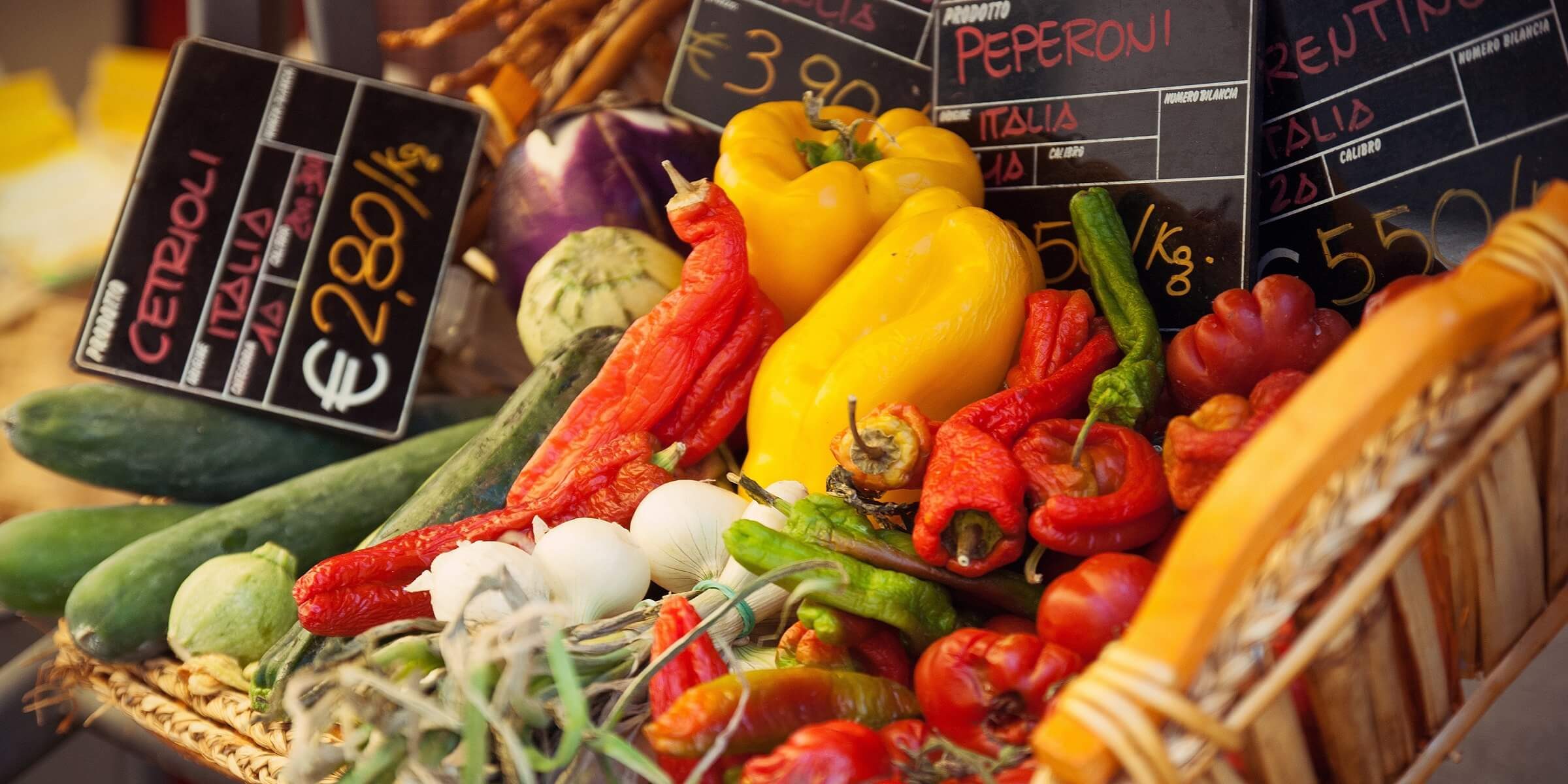 Die Märkte in Sizilien sind wirklich ein Traum - frisches Ost und Gemüse der Saison