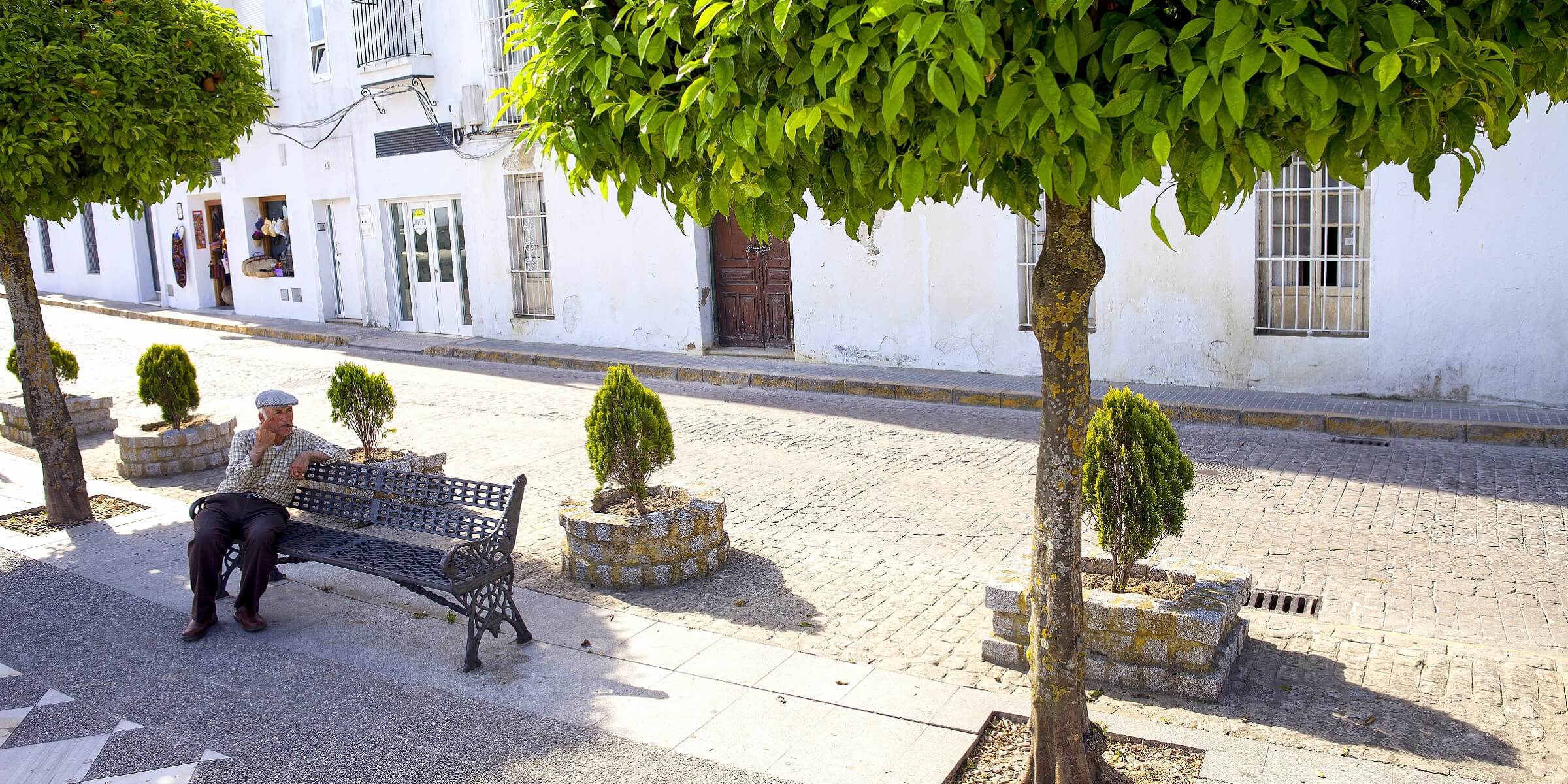 Eine Straße in Vejer de la Fronter in Andalusien