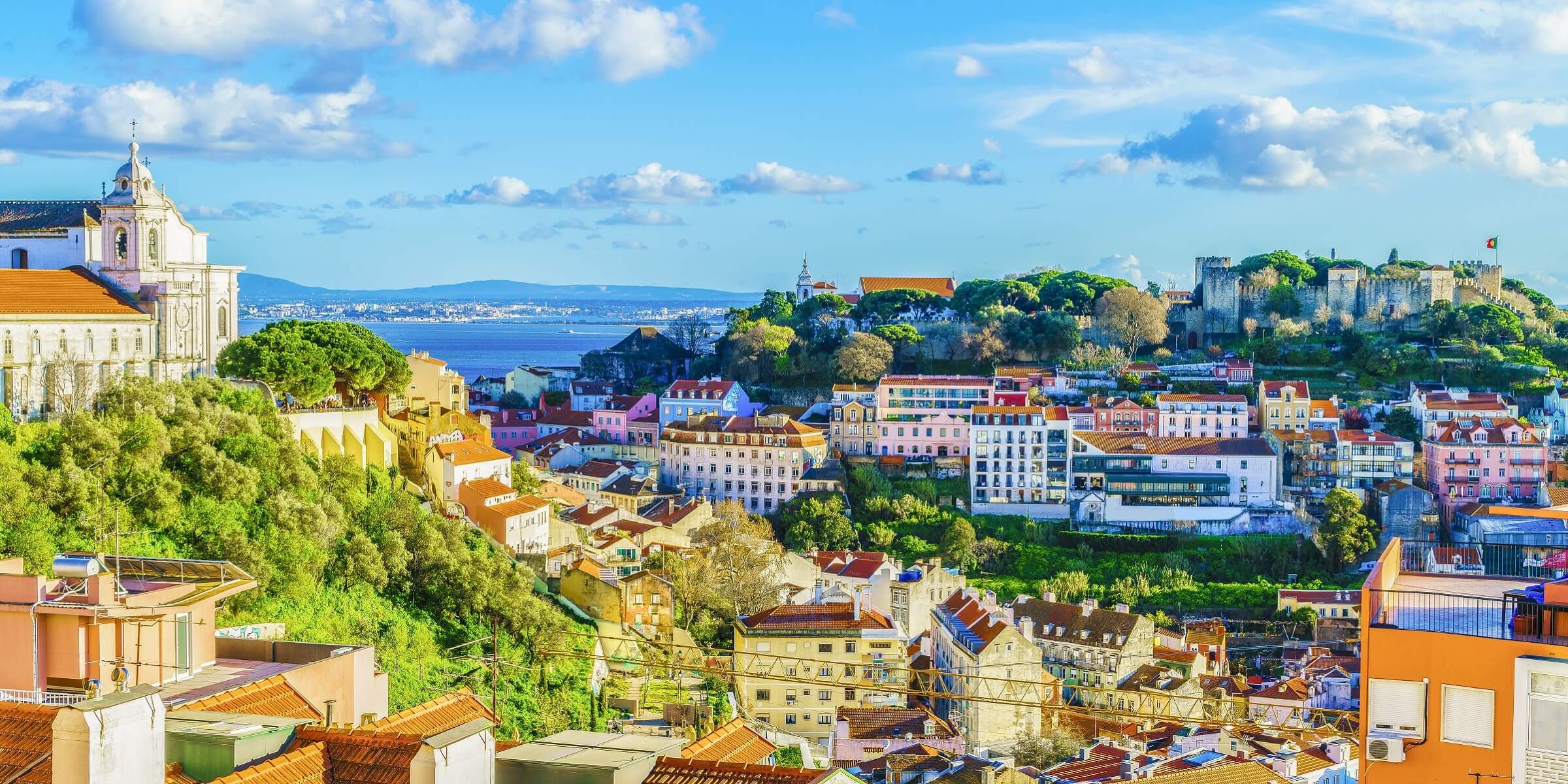 Lissabon, die Schöne am Tejo, umgibt der unwiderstehliche Charme vergangener Zeiten.