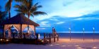 Der Strand am Hotel am Abend