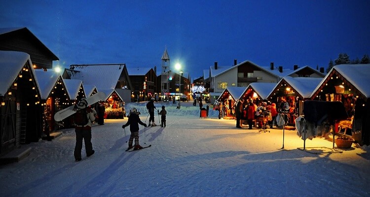 Single-Bummel auf einem Markt in Levi, Lappland