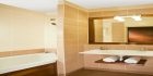 Ein Badezimmer im Hotel Le Recif