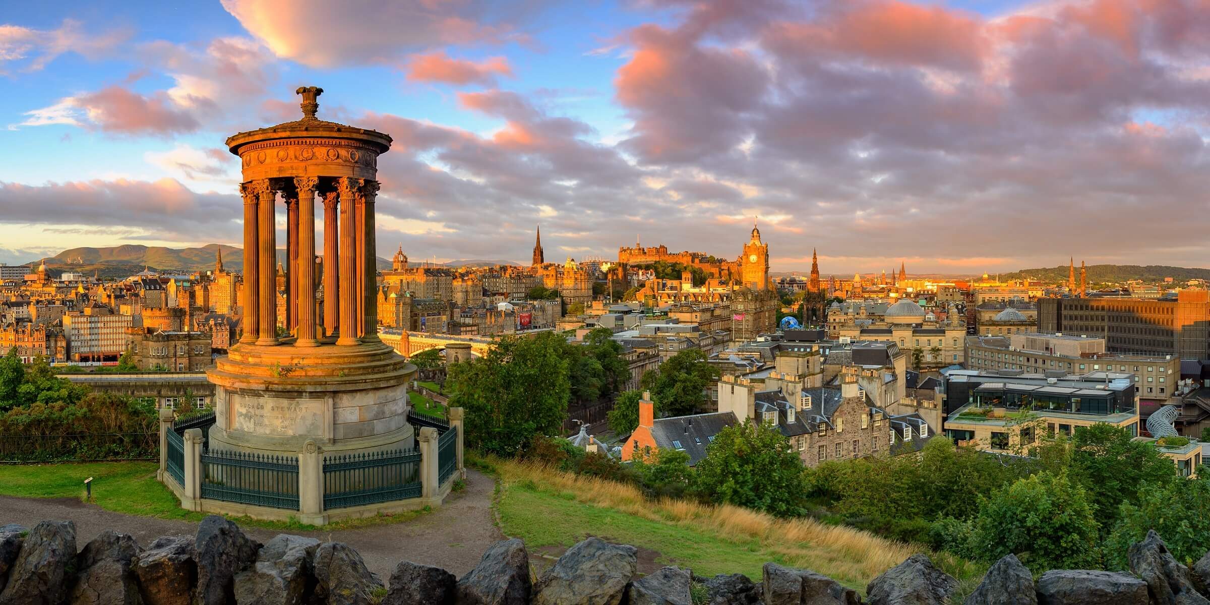 Die Hauptstadt von Schottland ist Edinburgh, genießen Sie die Shopping-Zeit