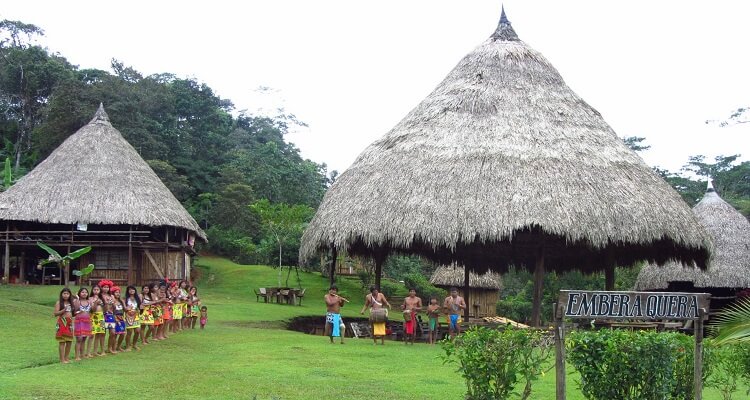 Embera Dorf in Panada