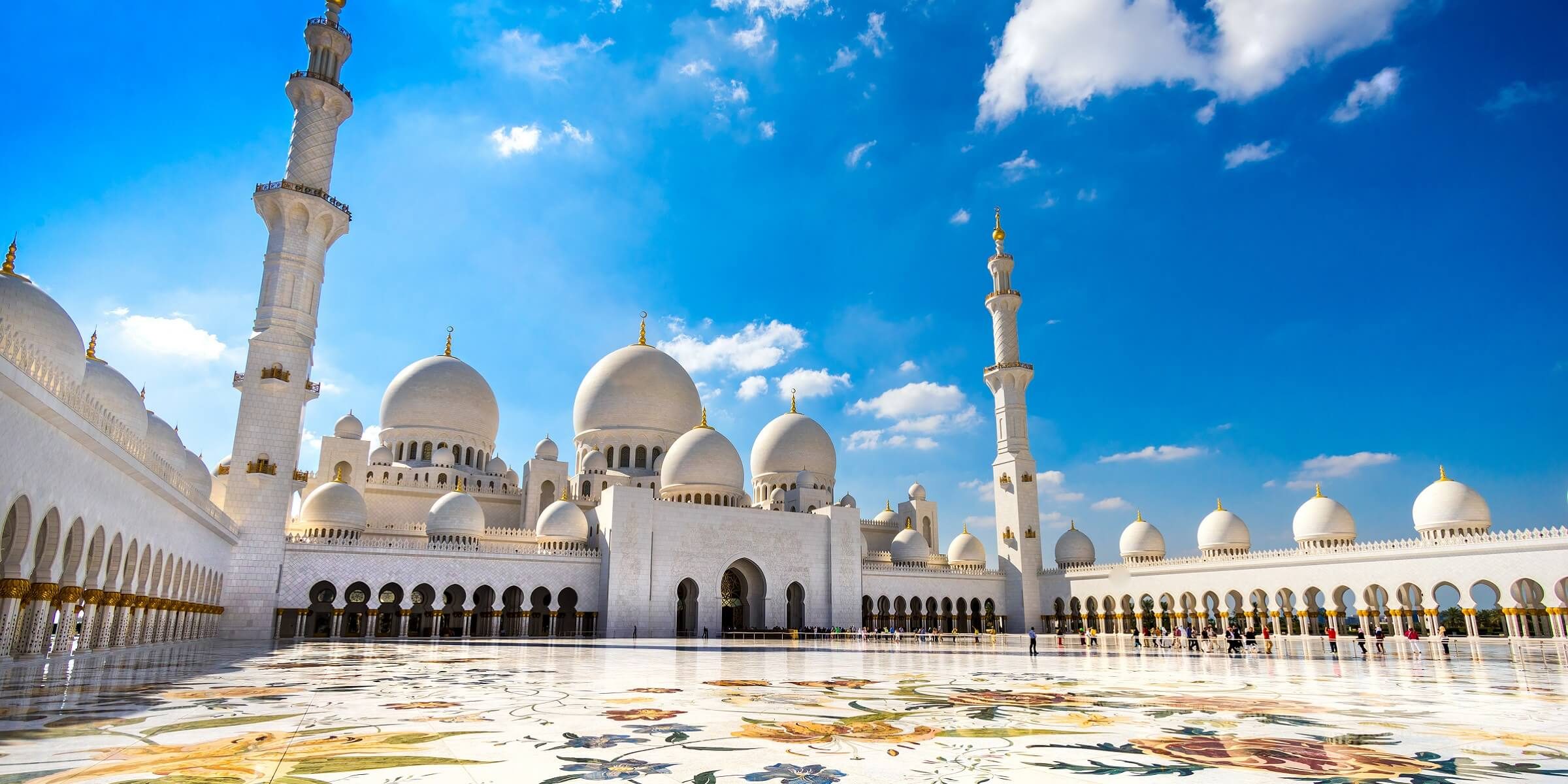 Die Scheich-Zayed-Moschee in Abu Dhabi