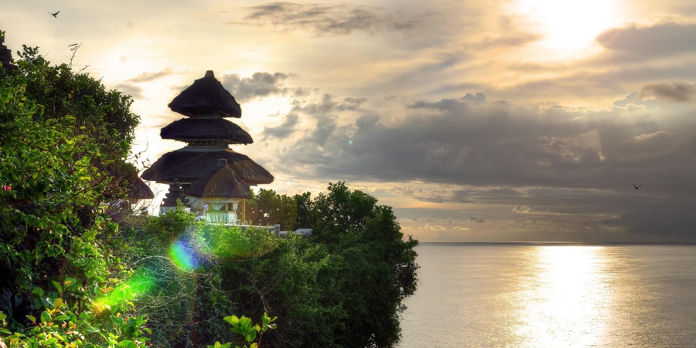 Der Uluwatu Tempel auf Bali bei adamare SingleReisen