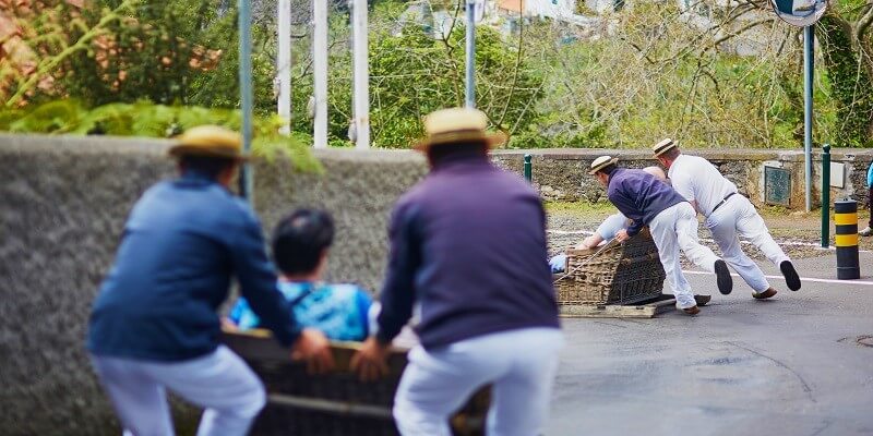 Unsere besten Reisetipps für den Urlaub auf Madeira: Monte, Korbschlittenfahrt