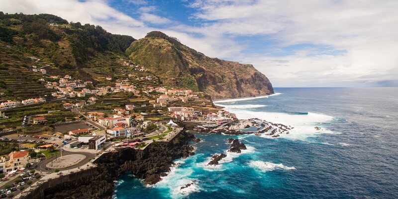 Unsere besten Reisetipps für den Urlaub auf Madeira: Porto Moniz an der Nordküste