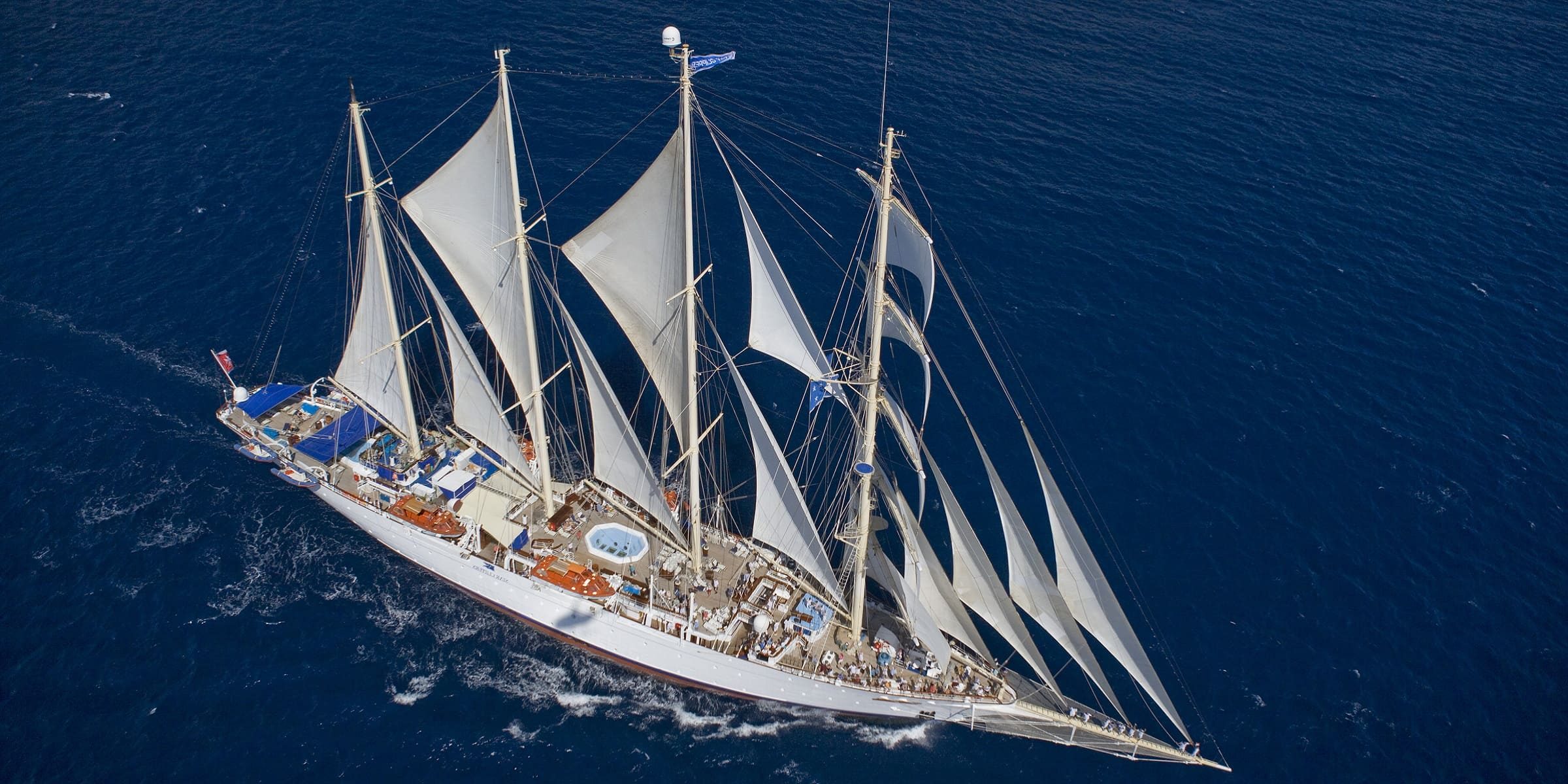 Singlereise nach Asien - Star Clipper von oben