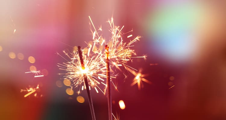 Singlereisen nach Zypern - Wunderkerzen an Silvester