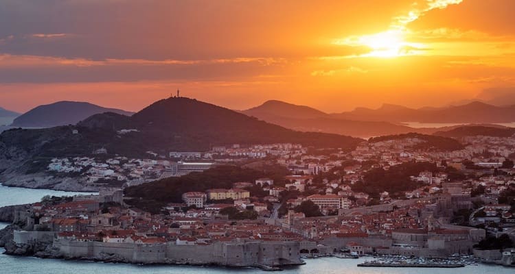 Singlereise nach Montenegro - Sonnenuntergang in Dubrovnik