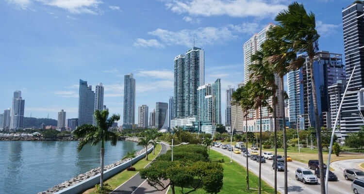 Singlereise nach Panama - Skyline Panama City