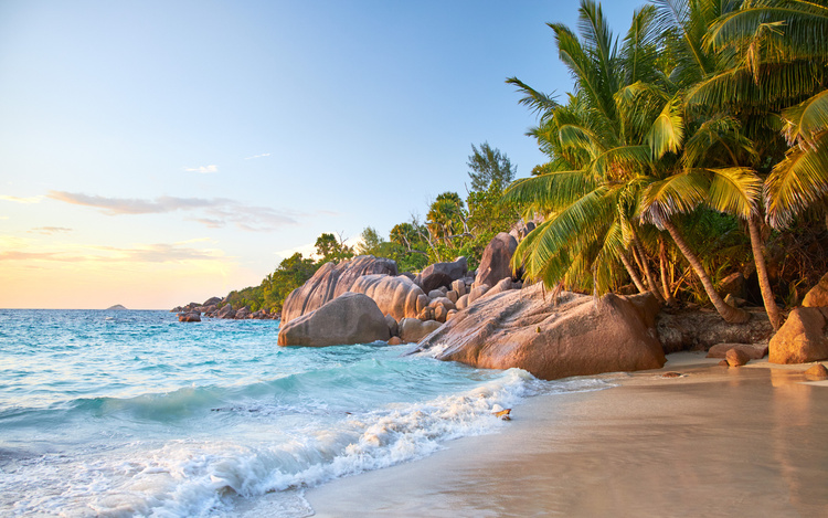 Seychellen Mahé Strand