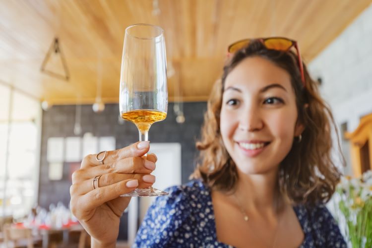 Grappa Verkostung in der ältesten Grappa Destillerie im Friaul auf der Singlereise Venetien bei adamare Singlereisen