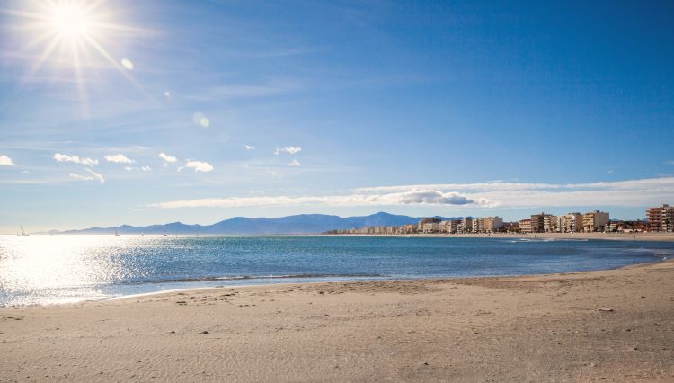 Der wunderschoene Strand von Canet Plage auf der adamare Singlereise Languedoc