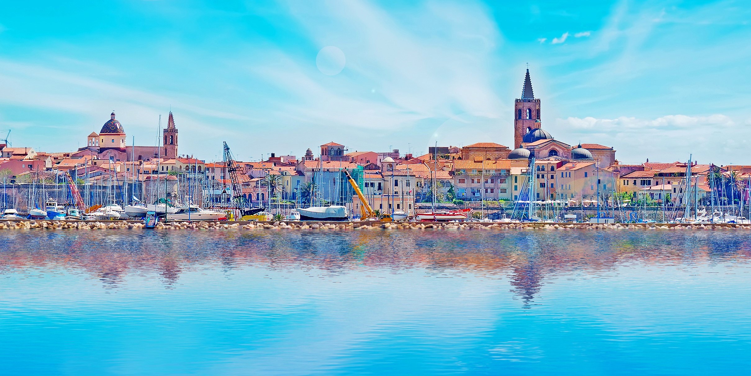 Dei Stadt Alghero auf Sardinien bei der adamare Singlereise