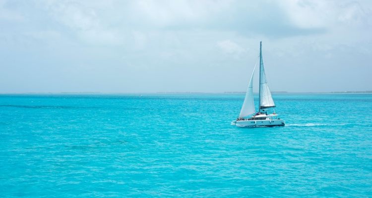 Ein wunderschöner Catamaran Ausflug zur Isla Mujeres auf der adamare Singlereise nach Mexiko